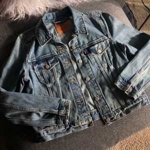 Levi’s Women’s Original Trucker Jacket